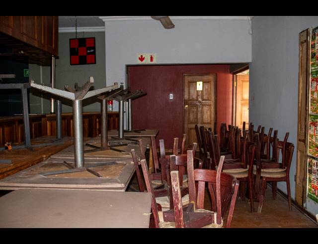 503M² BUSINESS FOR SALE IN HENLEY ON KLIP